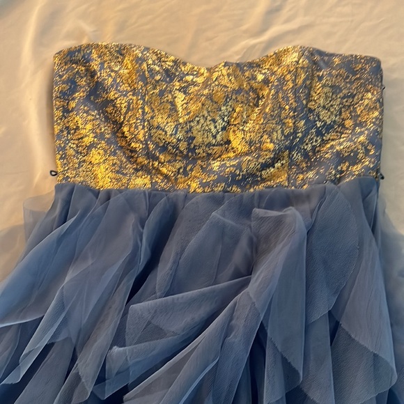 Hi Low Dress - Picture 3 of 9